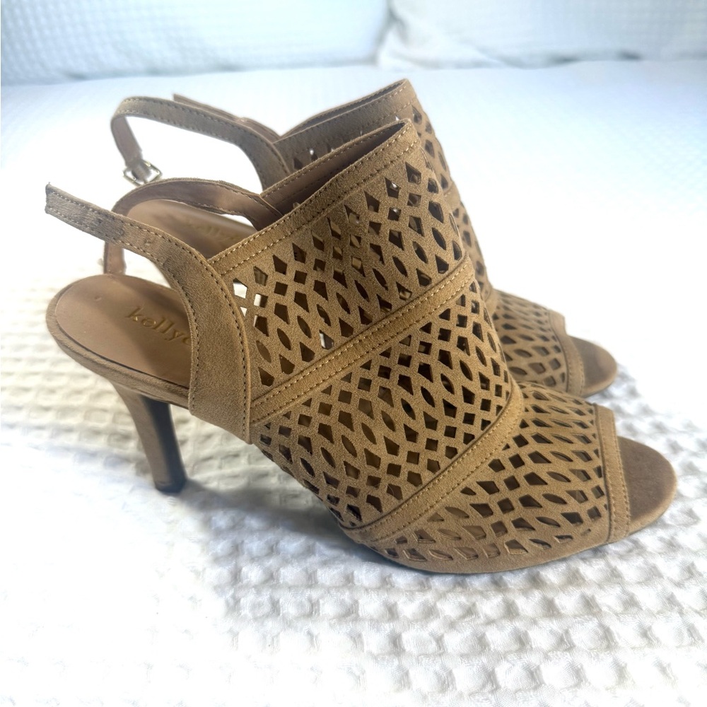 Kelly & Katie Camel/Tan Cutout Peep Toe Heels- Size 8